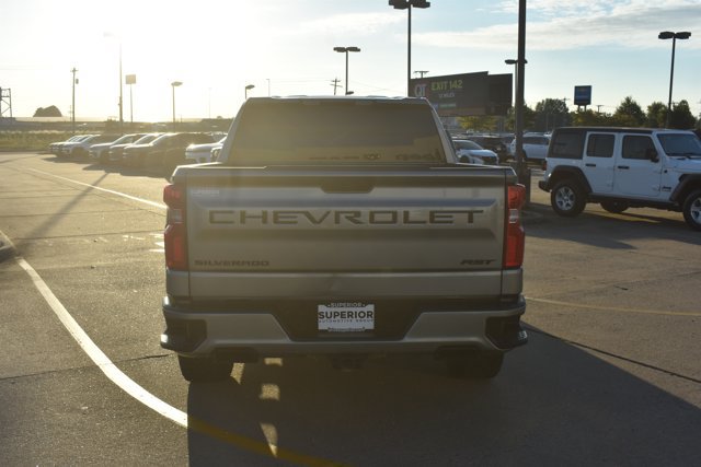 Used 2023 Chevrolet Silverado 1500 RST w/ Redline Edition AWD/4WD image 6