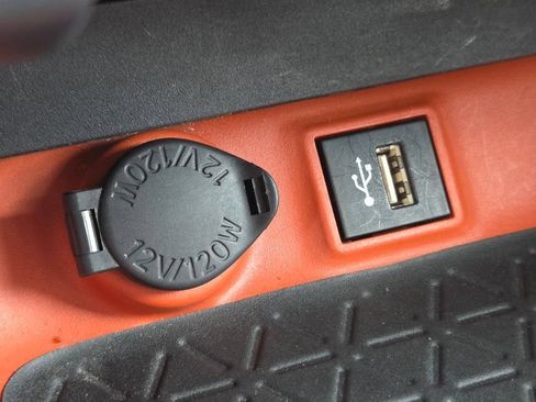 Used 2023 Toyota RAV4 Adventure AWD/4WD image 4