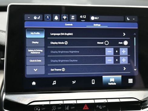 Used 2026 Jeep Compass Limited image 35