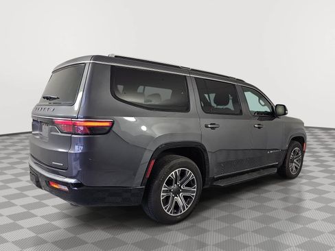 Used 2024 Jeep Wagoneer Series II w/ Flexible Seating Group RWD image 8