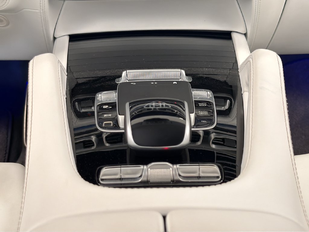 Used 2025 Mercedes-Benz Maybach GLS 600 4MATIC image 30