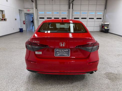 Used 2025 Honda Civic Sport image 3
