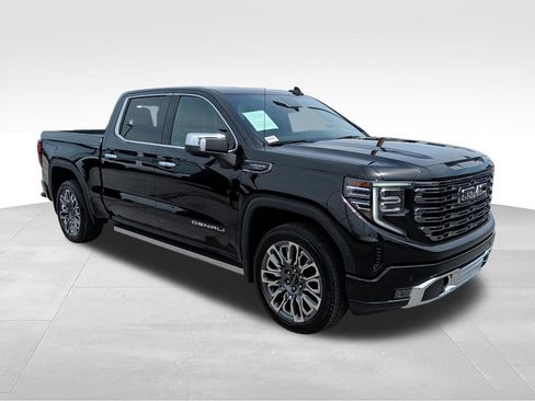 Used 2025 GMC Sierra 1500 Denali Ultimate AWD/4WD image 3