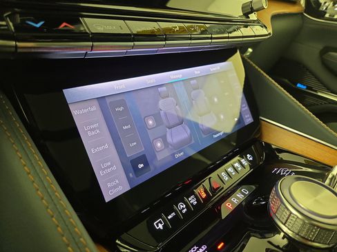 Used 2023 Jeep Grand Wagoneer L Series II w/ Premium Group II image 30