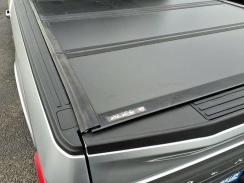 Certified 2019 Ford F150 Platinum w/ Equipment Group 701A Luxury AWD/4WD image 9