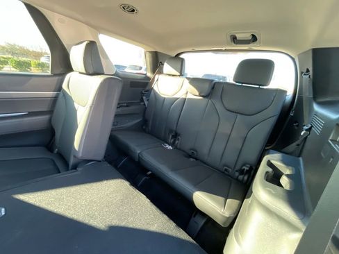 Used 2024 Hyundai Palisade SEL image 21