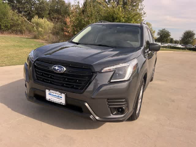 Used 2023 Subaru Forester AWD/4WD image 2