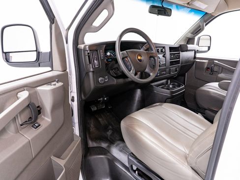 Used 2024 Chevrolet Express 2500 w/ Driver Convenience Package RWD image 11