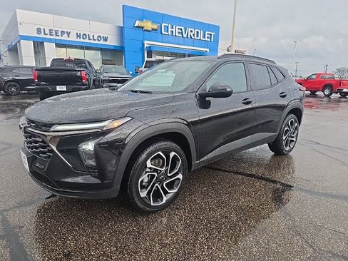 New 2026 Chevrolet Trax RS w/ Driver Confidence Package image 1