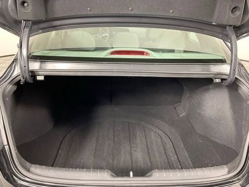 Used 2025 Hyundai Elantra SEL image 24