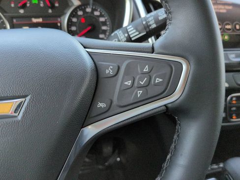 Used 2024 Chevrolet Equinox Premier FWD image 25