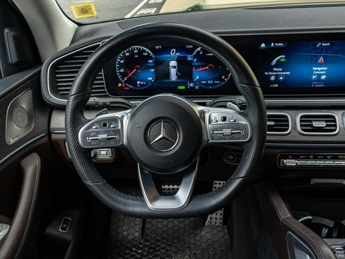 Used 2022 Mercedes-Benz GLS 450 4MATIC image 19