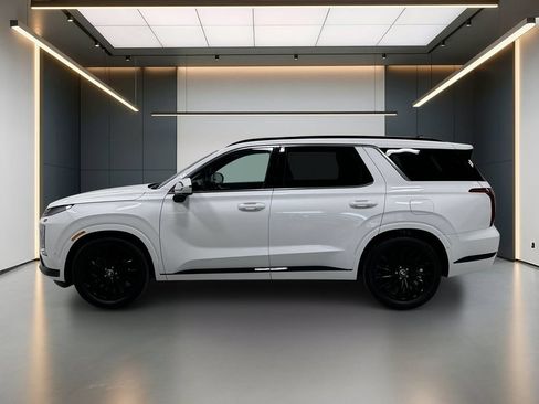 Used 2025 Hyundai Palisade Calligraphy AWD/4WD image 2