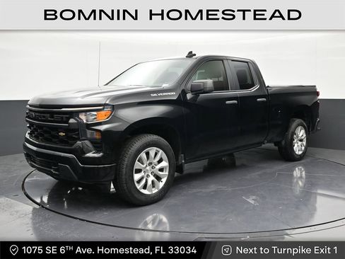 Used 2023 Chevrolet Silverado 1500 Custom RWD image 1