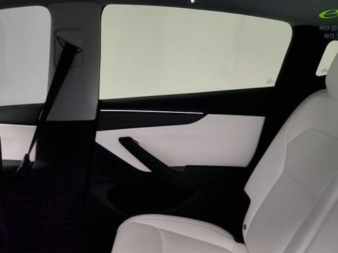 Used 2026 Tesla Model Y Performance AWD/4WD image 42