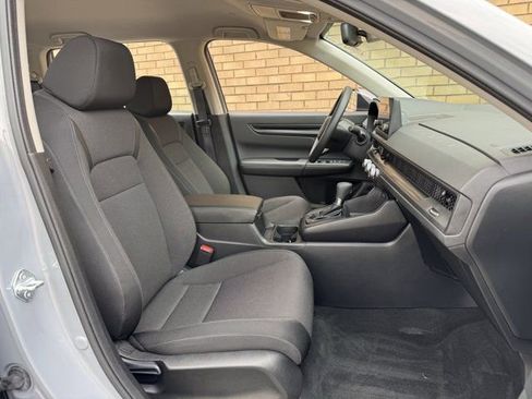 Used 2023 Honda CR-V LX image 9