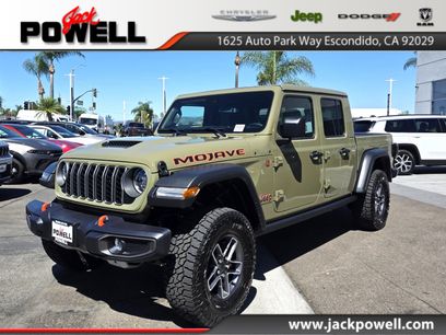 New 2025 Jeep Gladiator Mojave w/ Convenience Group