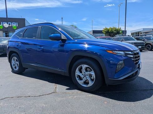 Used 2024 Hyundai Tucson SEL FWD image 2