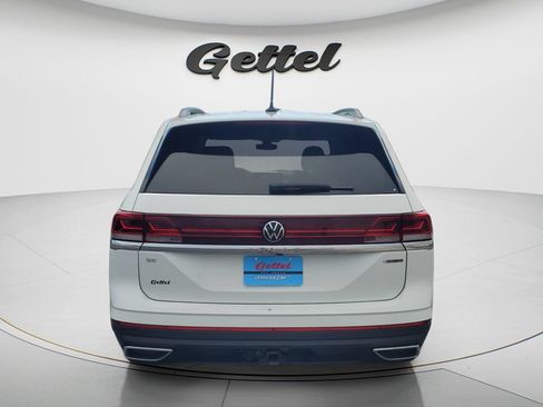 Used 2024 Volkswagen Atlas SE AWD/4WD image 6