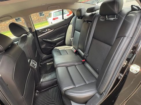 Used 2017 Nissan Maxima 3.5 SV FWD image 24