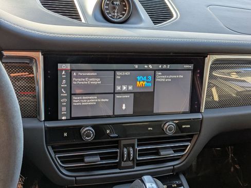 New 2026 Porsche Macan GTS image 19