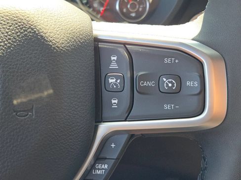 Used 2025 RAM 1500 Big Horn AWD/4WD image 34