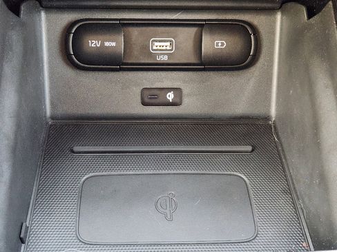 Used 2022 Kia Telluride SX w/ SX Prestige Package image 23