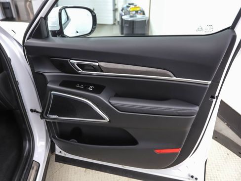 Used 2025 Kia Telluride SX Prestige X-Line image 30