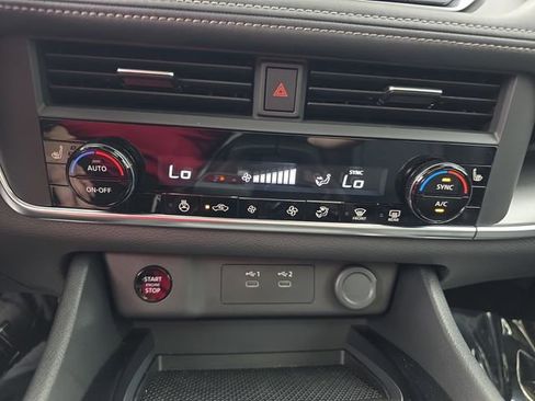 Used 2026 Nissan Rogue SV w/ SV Premium Package image 33