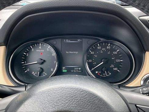 Used 2017 Nissan Rogue SL w/ SL Premium Package AWD/4WD image 20