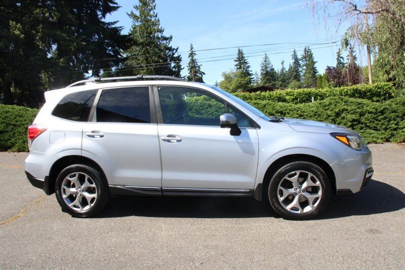 Used 2017 Subaru Forester 2.5i Touring AWD/4WD image 14