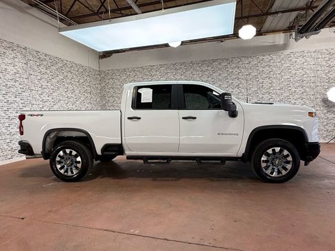 Used 2024 Chevrolet Silverado 2500 Custom w/ Custom Value Package AWD/4WD image 7