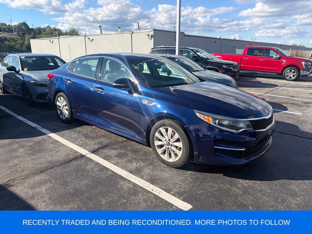 Used 2018 Kia Optima EX FWD image 1