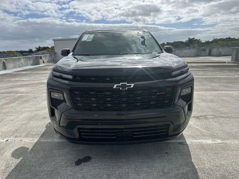 Used 2025 Chevrolet Traverse RS image 40