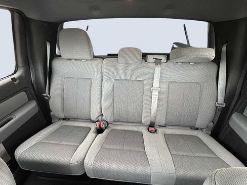Used 2013 Ford F150 XLT w/ XLT Chrome Pkg image 12