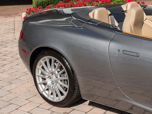 Used 2006 Aston Martin DB9 Volante image 37