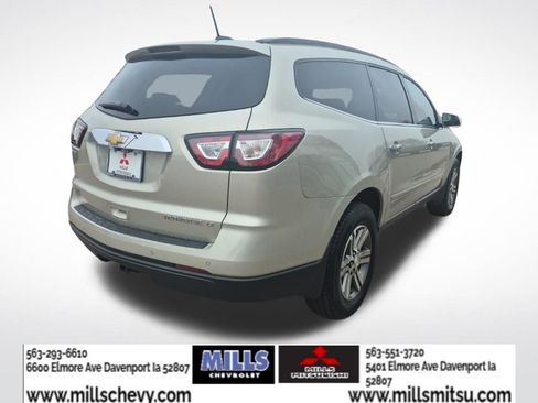 Used 2016 Chevrolet Traverse LT image 7