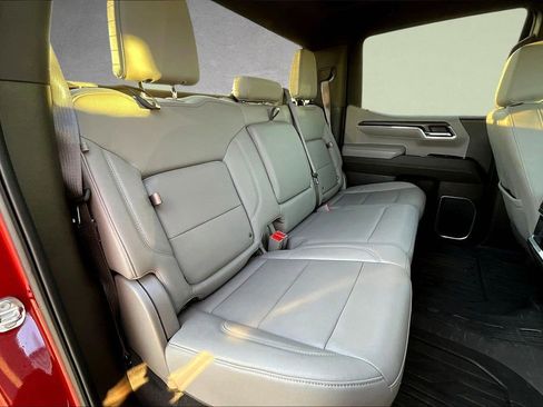 Used 2024 GMC Sierra 1500 SLT w/ SLT Premium Package image 32