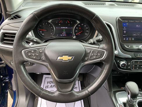 Used 2022 Chevrolet Equinox Premier FWD image 22