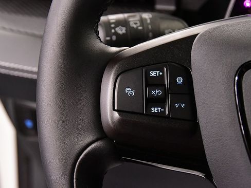 Used 2025 Ford Mustang Mach-E Premium AWD/4WD image 20