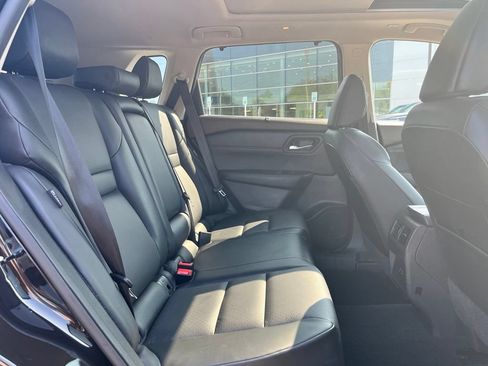 Used 2023 Nissan Rogue SV w/ SV Premium Package AWD/4WD image 8