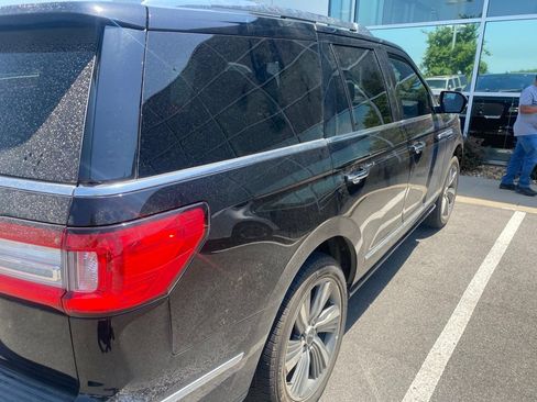 Used 2018 Lincoln Navigator Reserve w/ Technology Package AWD/4WD image 6
