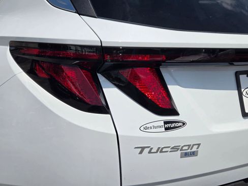 Certified 2025 Hyundai Tucson Blue AWD/4WD image 7