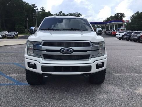 Used 2018 Ford F150 Platinum w/ Equipment Group 701A Luxury AWD/4WD image 10