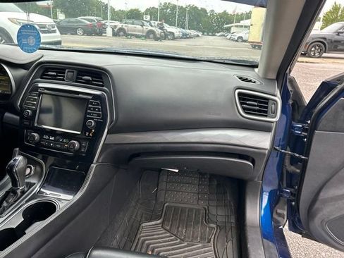 Used 2018 Nissan Maxima 3.5 SL FWD image 13