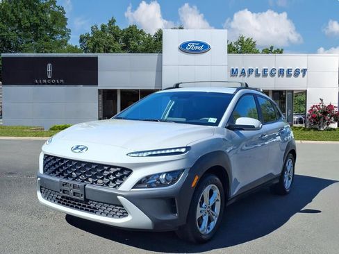 Used 2023 Hyundai Kona SEL AWD/4WD image 2