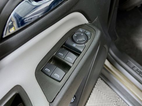 Used 2023 Chevrolet Equinox LT w/ Driver Convenience Package AWD/4WD image 31