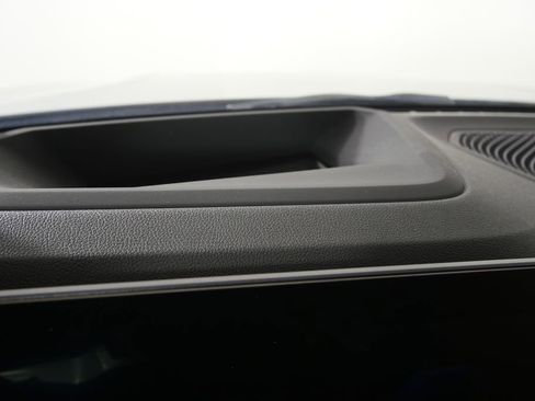 Certified 2025 BMW 330i Sedan image 23