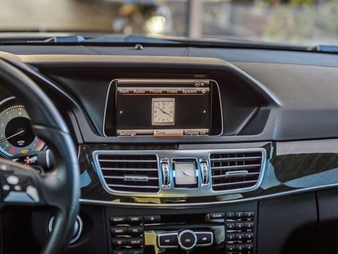 Used 2015 Mercedes-Benz E 350 Sedan image 30