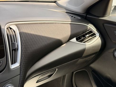 Used 2024 Chevrolet Malibu LT w/ Sport Edition image 17